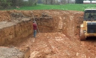 Выкопать котлован под фундамент в Мценске - от 2587 руб. | 2Землекопа-Мцн